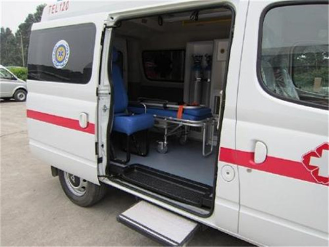 札达救护车出租服务案例7